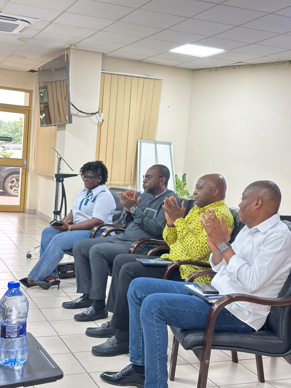 Dignitaries seated at the meeting